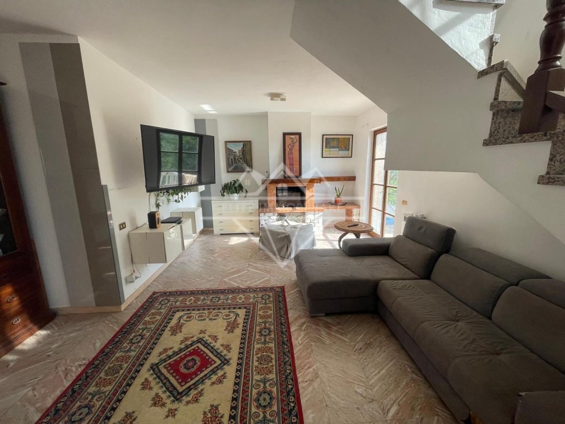 Villa in Fontia-Fossola-Fossone, Marina di Carrara, Tuscany 2 - 17612320