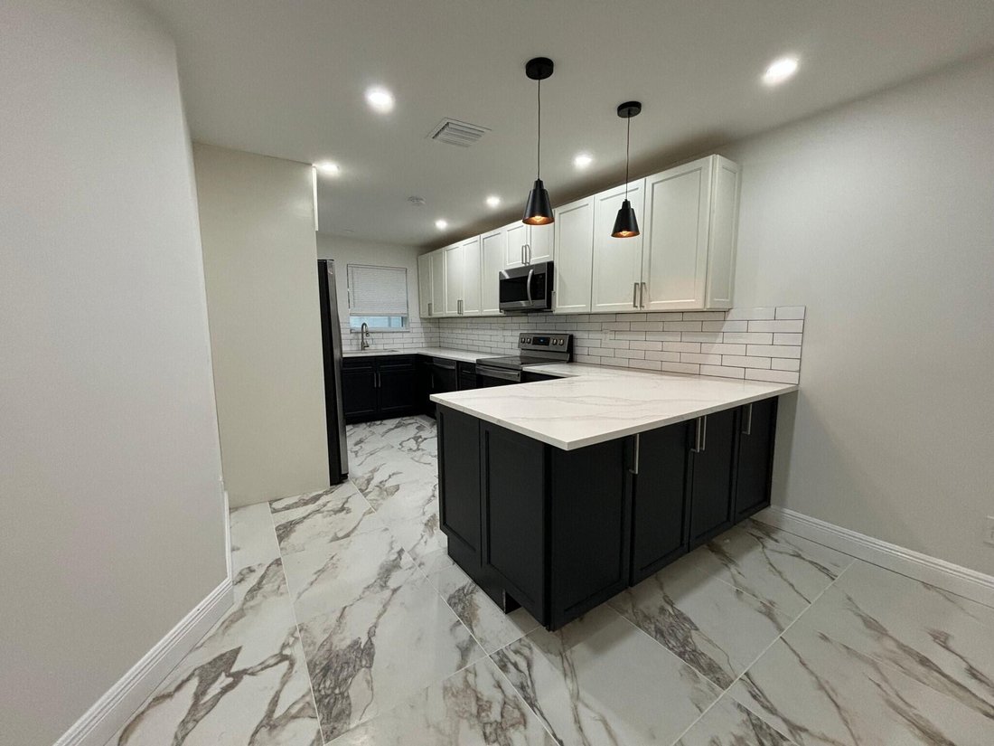 House in Hallandale Beach, Florida, United States 5 - 17604407