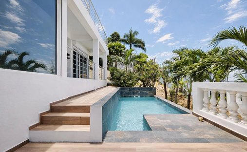 Villa in Cole Bay, Sint Maarten 1