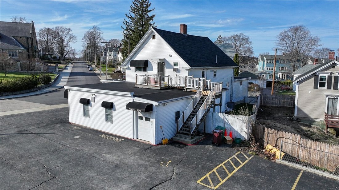 Apartment in Woonsocket, Rhode Island, United States 3 - 17599160