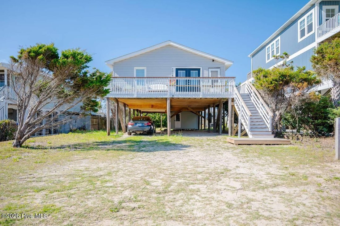 House in Oak Island, North Carolina, United States 1 - 17605261