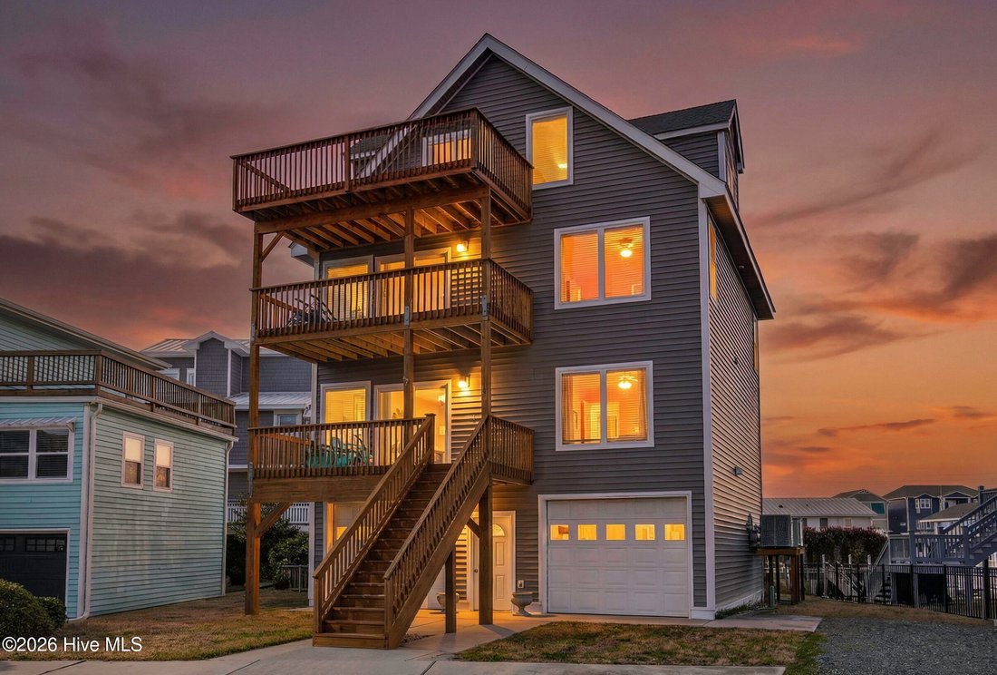 House in Topsail Beach, North Carolina, United States 1 - 17146267