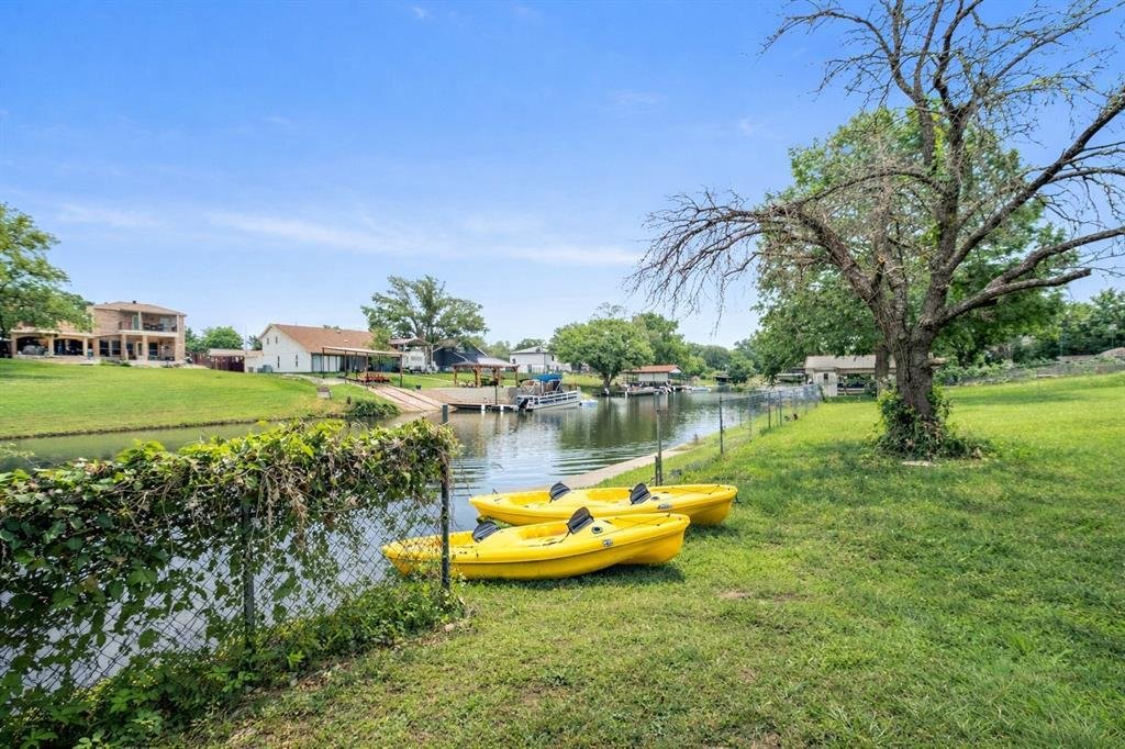 House in Azle, Texas, United States 4 - 17610638