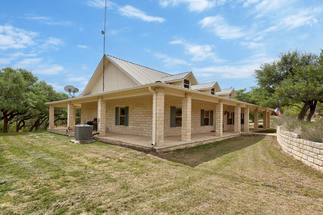 House in Spicewood, Texas, United States 2 - 17609579