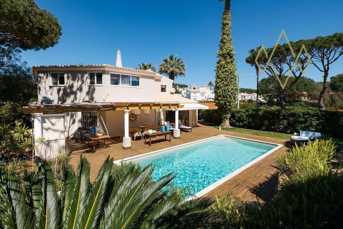 Villa in Vale do Lobo, Almancil, Portugal 2 - 17573640