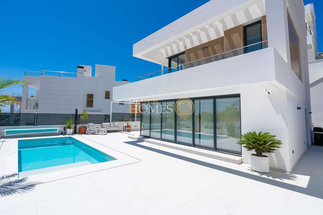 House in Nerja, Andalusia, Spain 1 - 17497625