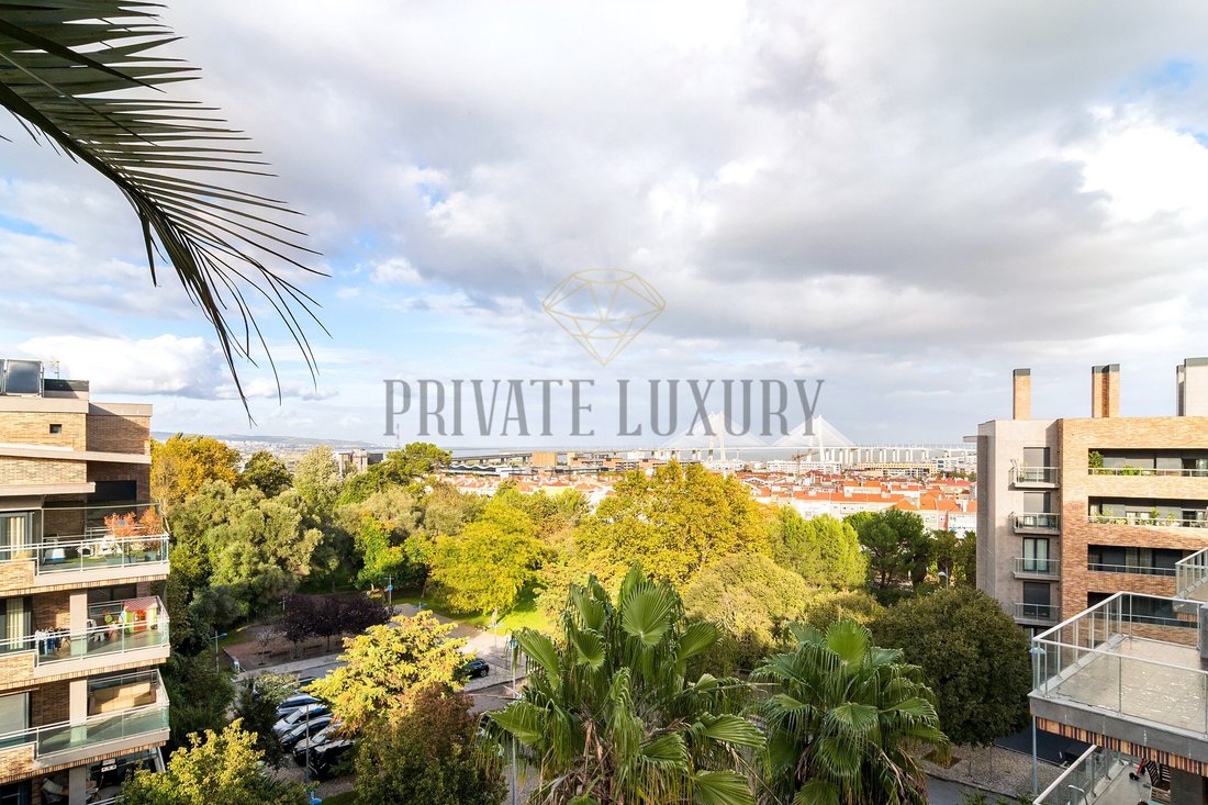 Apartment in Moscavide e Portela, Lisbon, Portugal 3 - 17613270