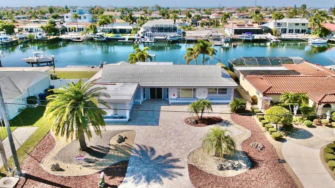 Maison à New Port Richey, Floride, États-Unis 1 - 17603869