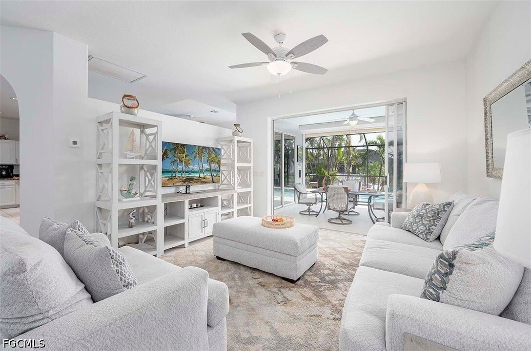 House in Cape Coral, Florida, United States 4 - 17612571