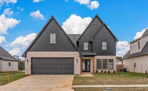 House in Benton, Louisiana, United States 1