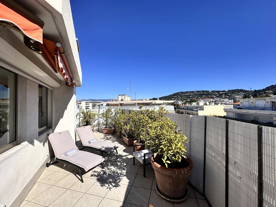 Apartment in La Source, Cannes, France 3 - 17134325