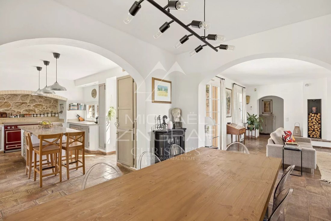 Villa in Saint-Paul-de-Vence, Provence-Alpes-Côte d'Azur, France 5 - 17599034