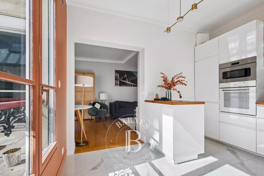Apartment in Porte Dauphine, Paris 16e Arrondissement, Paris 5 - 17602253