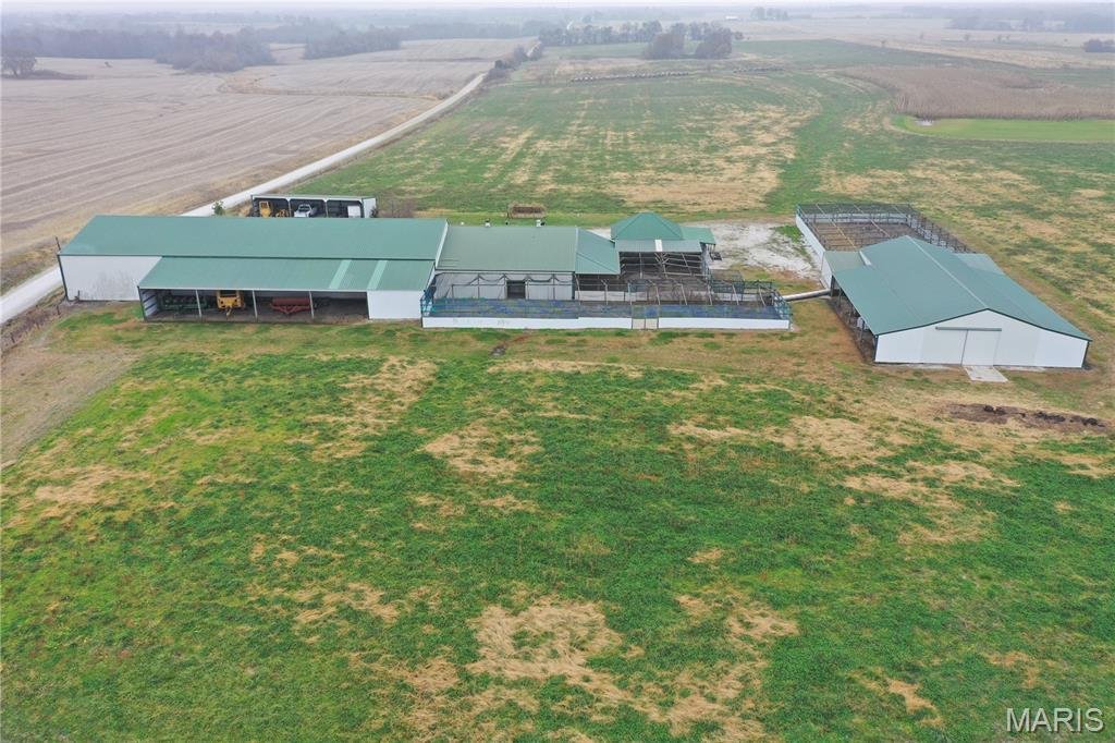 House in Mendon, Missouri, United States 2 - 17605102