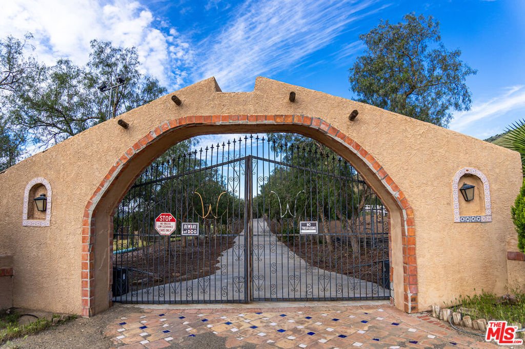 House in Acton, California, United States 4 - 17606224
