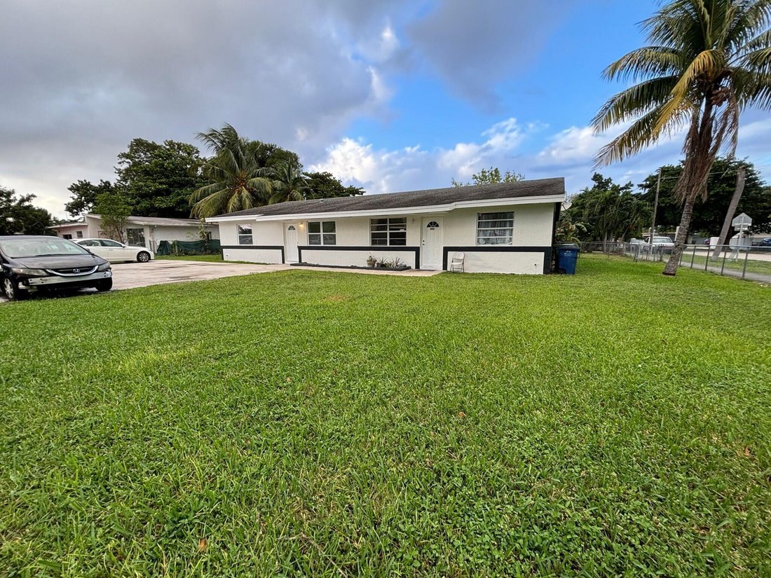 House in Hallandale Beach, Florida, United States 1 - 17604407