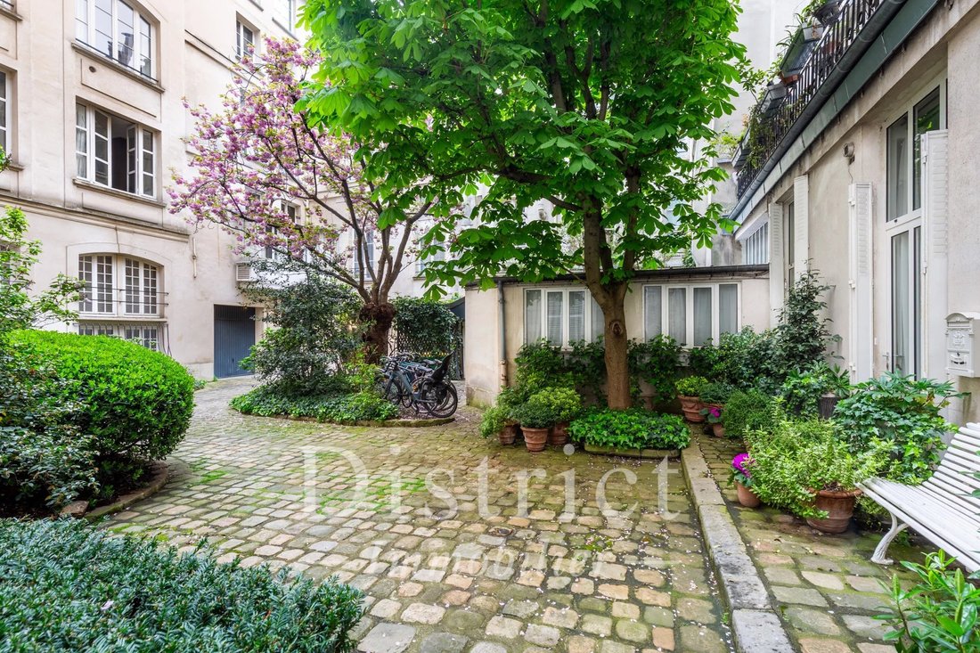 Apartment in Île Saint Louis, Paris 4e Arrondissement, Paris 1 - 17598456