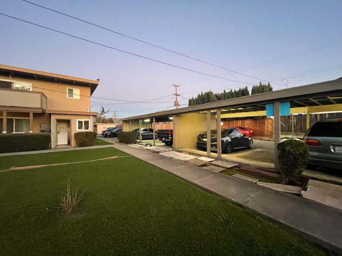 San Jose, California, United States 4 - 17600446