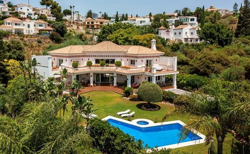 Villa in Estepona, Andalusia, Spain 1