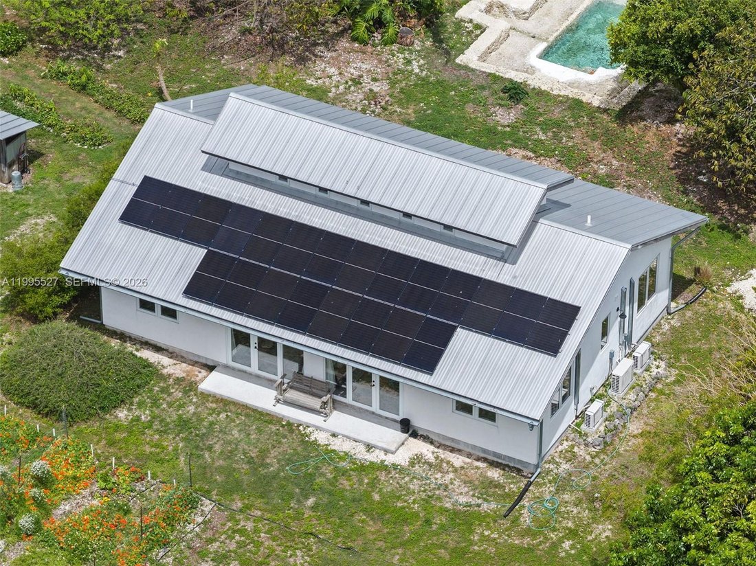 House in Miami, Florida, United States 4 - 17613370