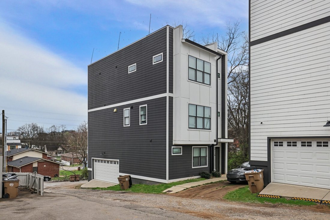 Co Op in Nashville, Tennessee, United States 3 - 17608764