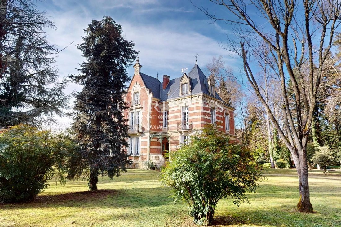 Castle in Le Roc, Occitania, France 1 - 17602674