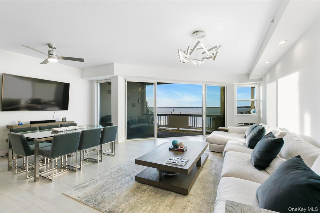 Condo in Westhampton Beach, New York, United States 5 - 17601120