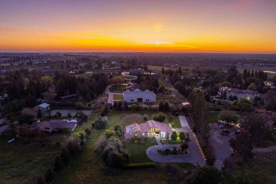 House in Clovis, California, United States 1 - 17602651