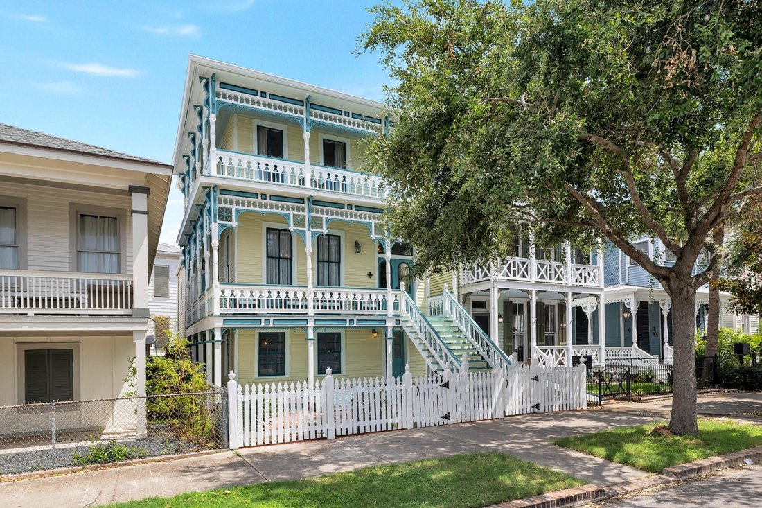 House in Galveston, Texas, United States 1 - 17611268