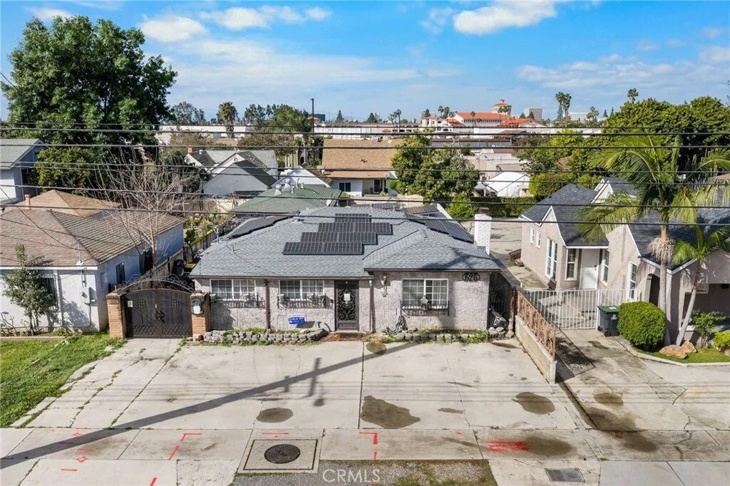 Santa Ana, California, United States 2 - 17607684