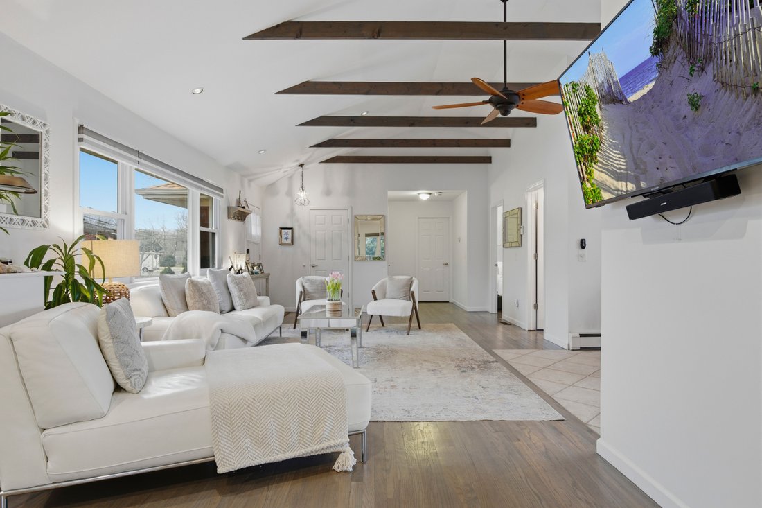 House in Hampton Bays, New York, United States 5 - 17604367