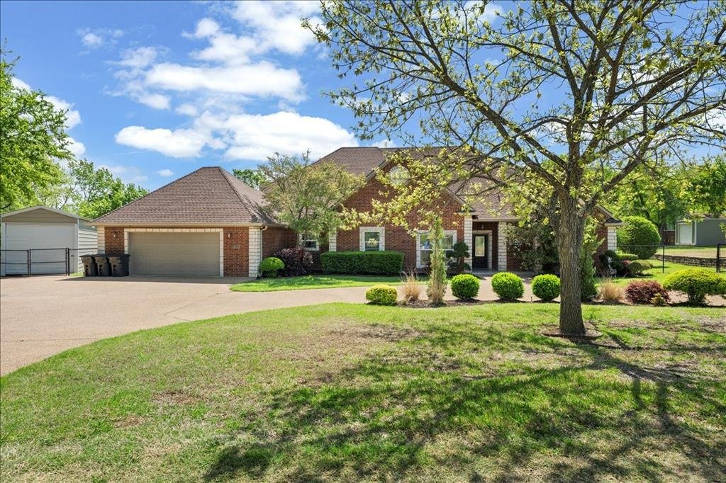 House in Corsicana, Texas, United States 1 - 17610782