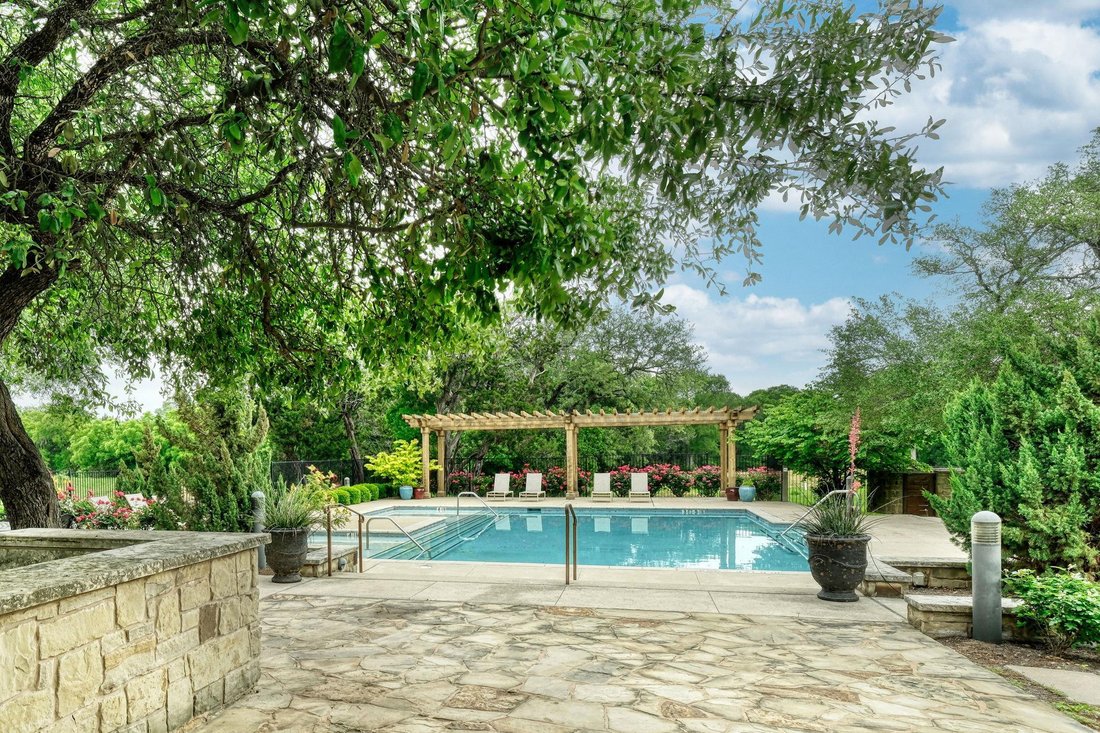 Condo in Austin, Texas, United States 3 - 17610069