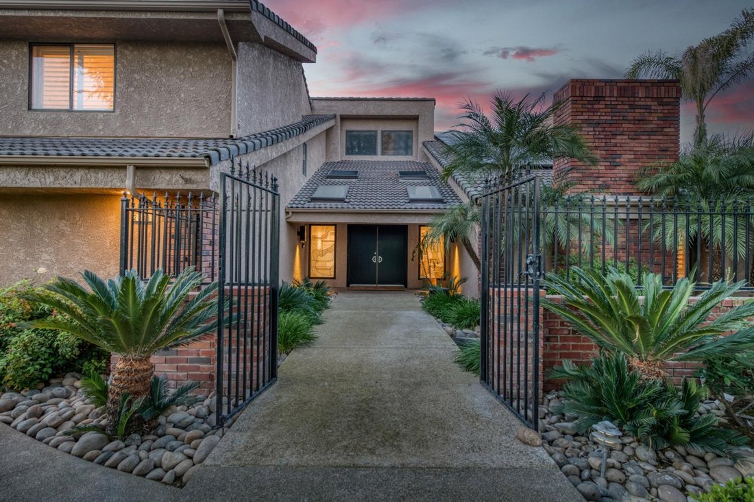 House in Fresno, California, United States 1 - 17602643