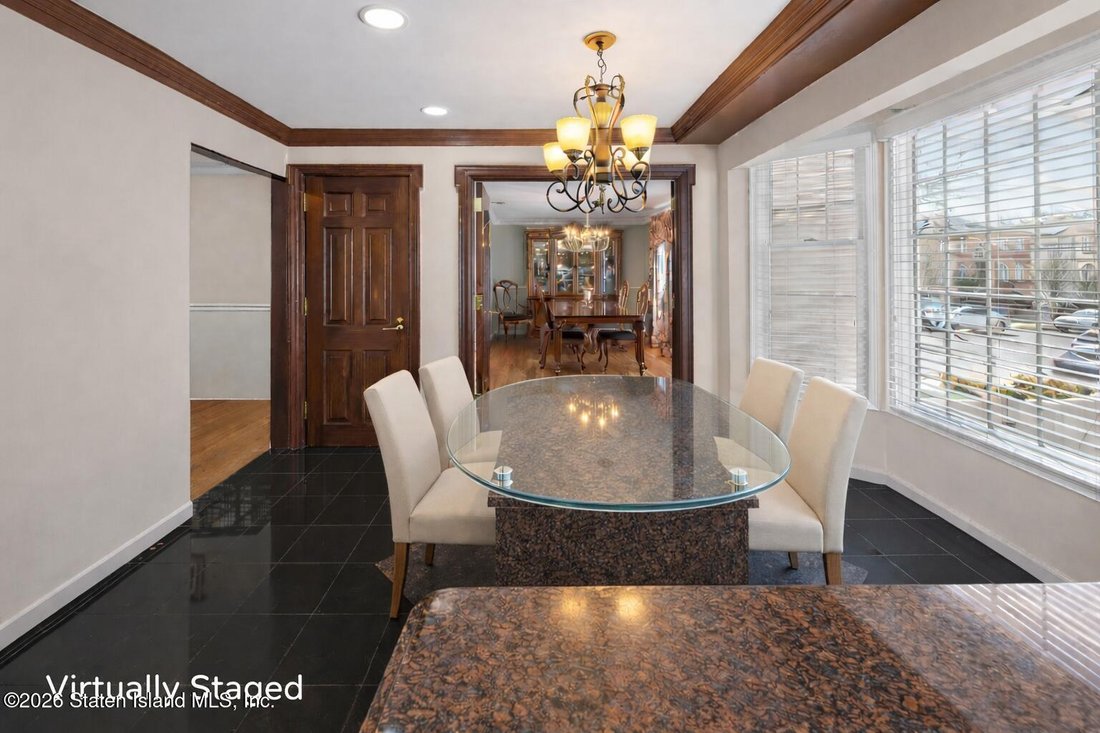 House in New York, New York, United States 5 - 17598523