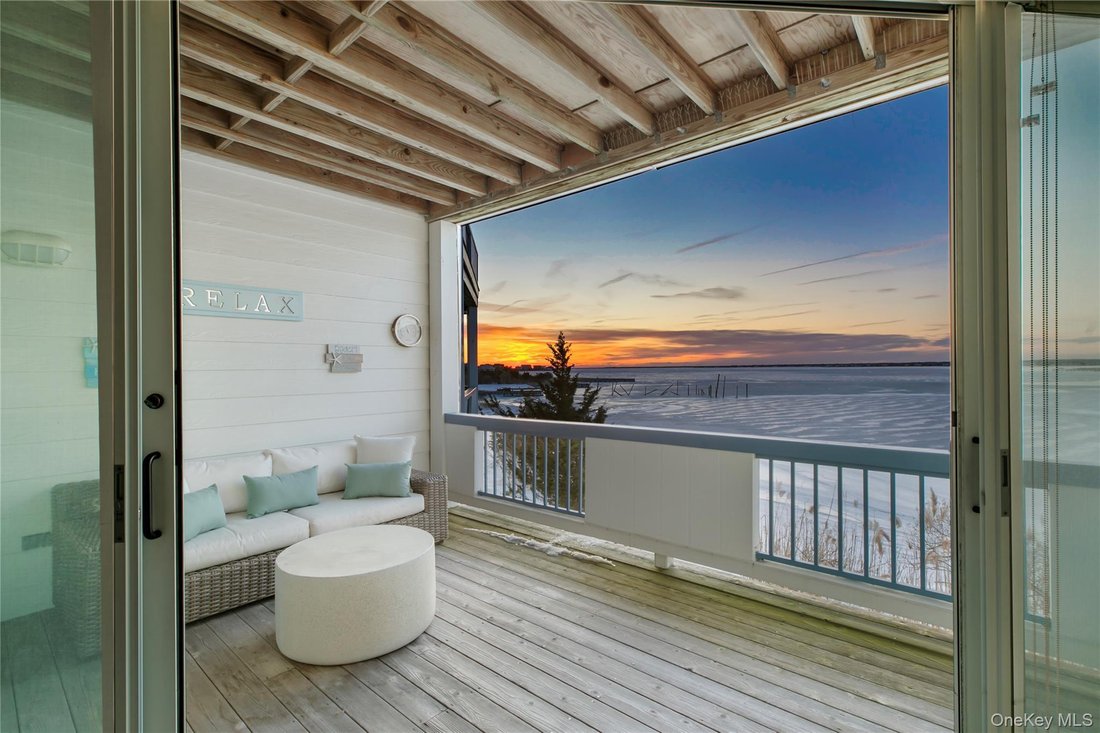 Condo in Westhampton Beach, New York, United States 1 - 17601120
