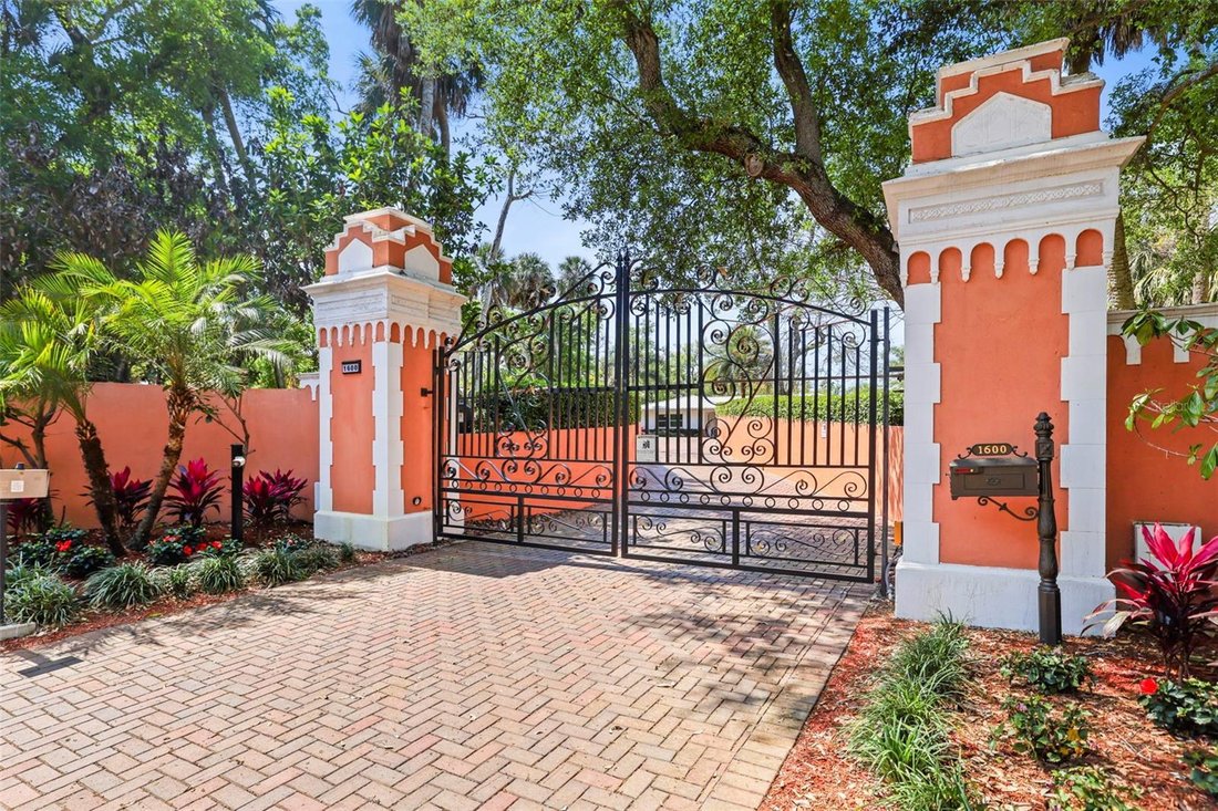 House in St. Petersburg, Florida, United States 1 - 17604523