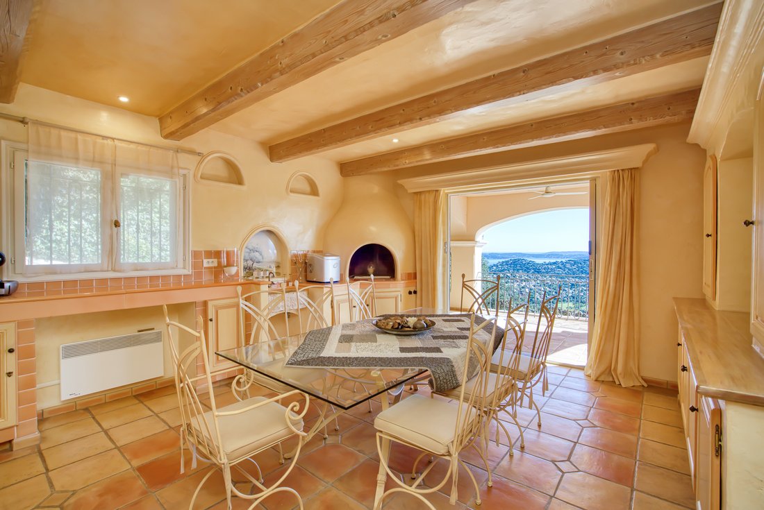 House in Nartelle-Noyer-Bellevue-bd des Sardinaux, Sainte-Maxime, France 3 - 15440159