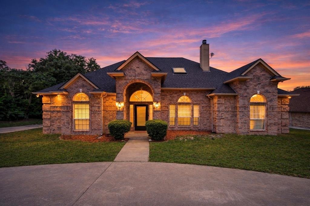 House in Azle, Texas, United States 2 - 17610638