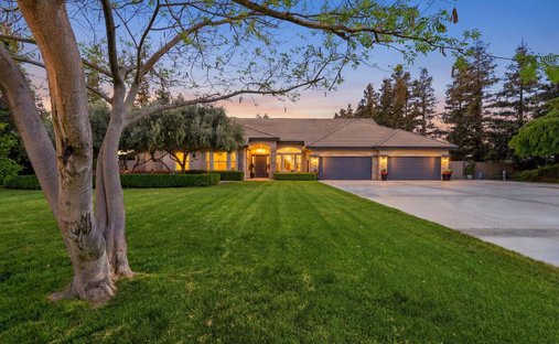 House in Dinuba, California, United States 1