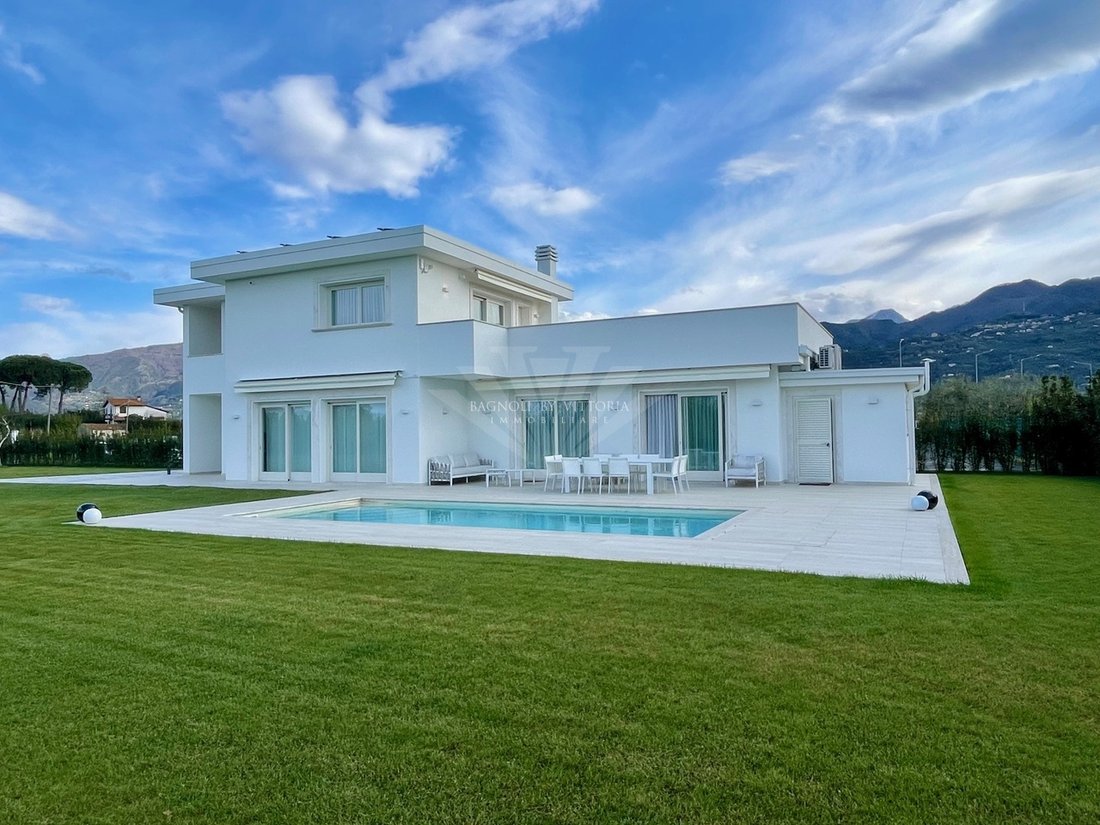 Villa à Tonfano, Pietrasanta, Italie 2 - 17598614