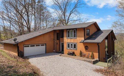 House in Jacksboro, Tennessee, United States 1