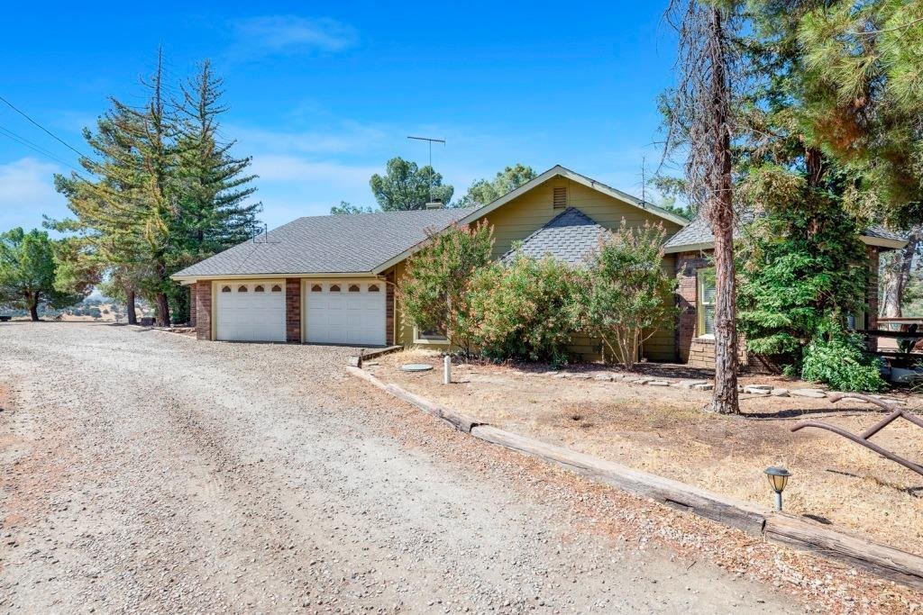 House in Coalinga, California, United States 4 - 17602630