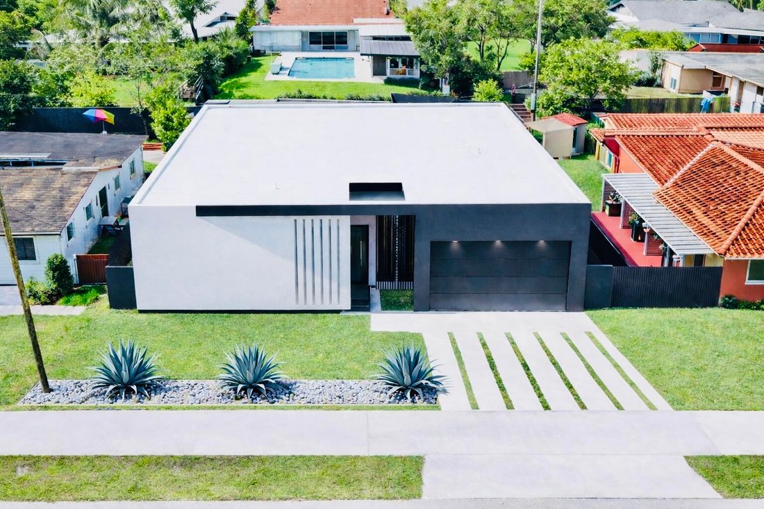 House in Miami, Florida, United States 1 - 17613423