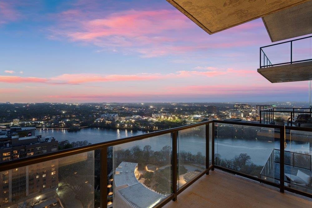 Condo in Austin, Texas, United States 4 - 17608995