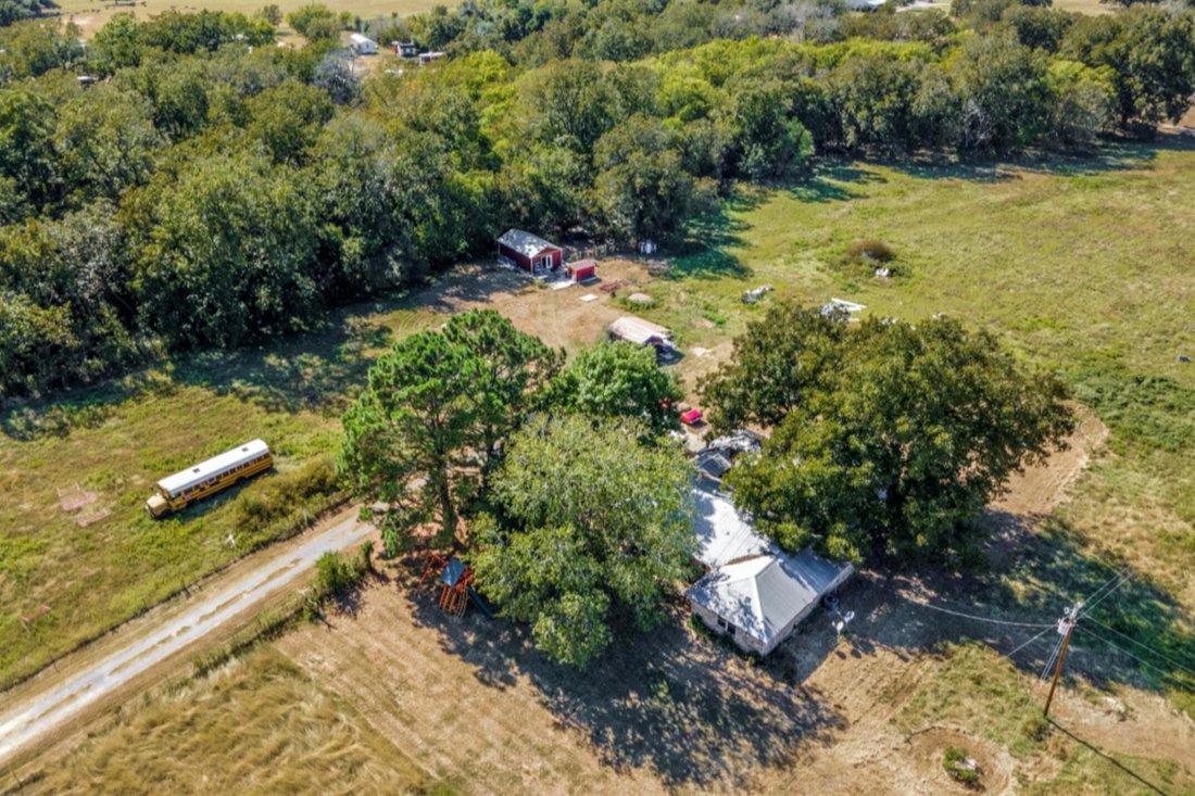House in Elgin, Texas, United States 3 - 17609755