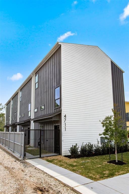 Dallas, Texas, United States 2 - 17610348