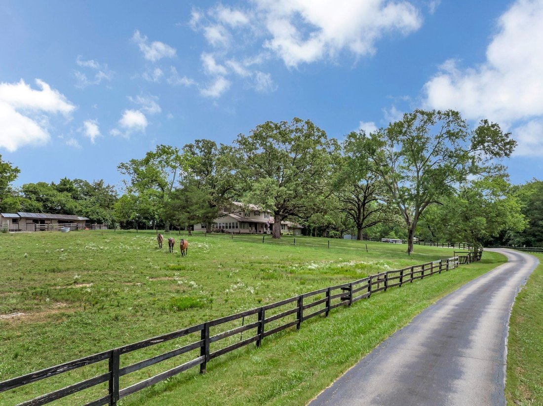 House in Lebanon, Tennessee, United States 2 - 17607383