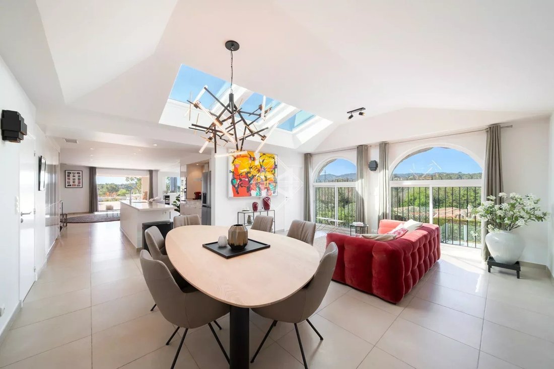 Villa in Mougins, Provence-Alpes-Côte d'Azur, France 4 - 17599790