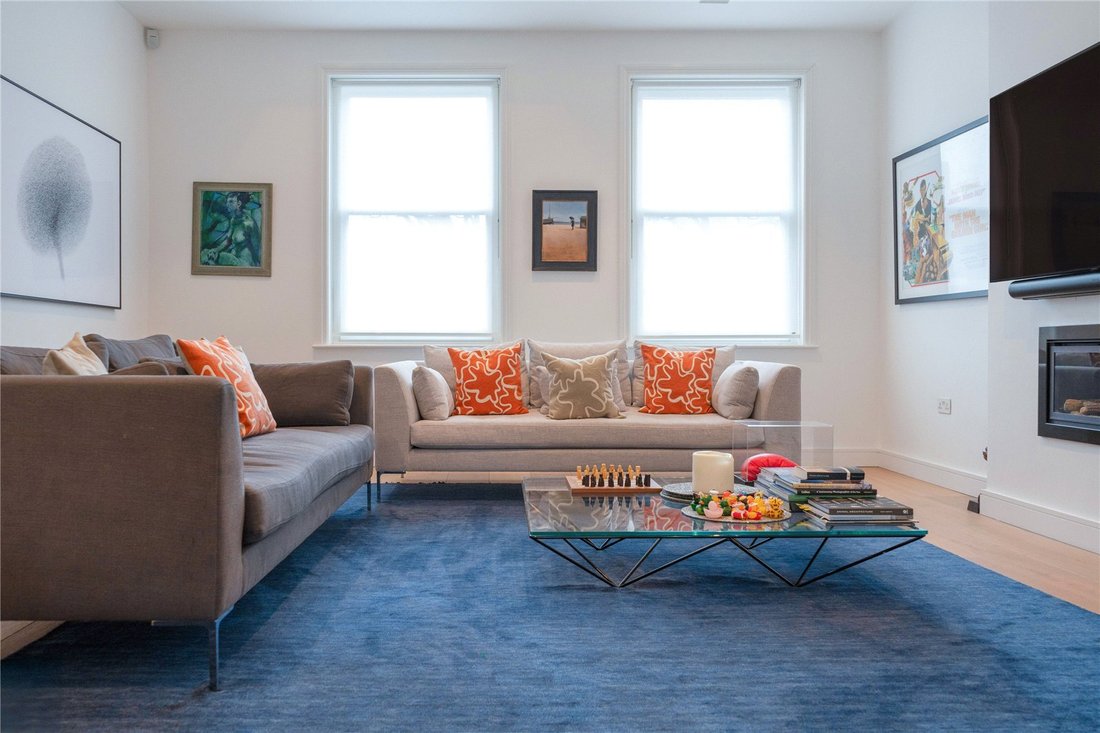Apartment in Swiss Cottage, Camden, England 4 - 17602052